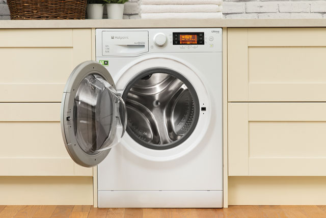 review of Hotpoint Ultima S-Line RPD1165DD/1 11Kg Washing Machine with 1600 rpm